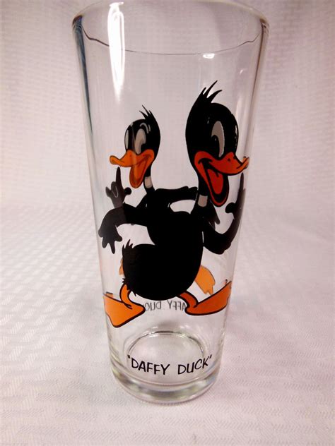 Daffy Duck Looney Tunes Pepsi Cola Glass Made In 1973 The Etsy