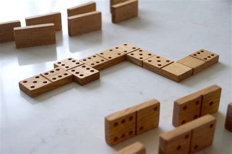 personalised wooden dominos makemesomethingspecialcom
