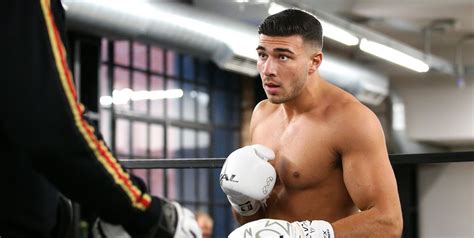 how boxer and former love islander tommy fury builds his body