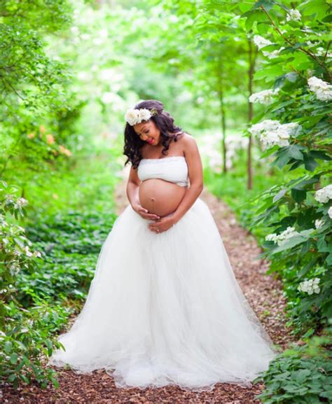 20 stunning black maternity photoshoots maternity photoshoot outfits