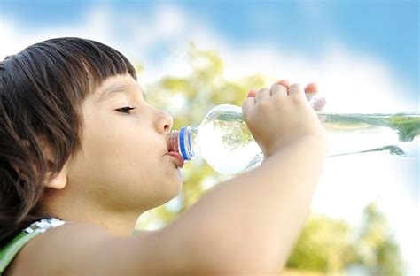 drink lots  water   hydrated  lanzarote villas direct