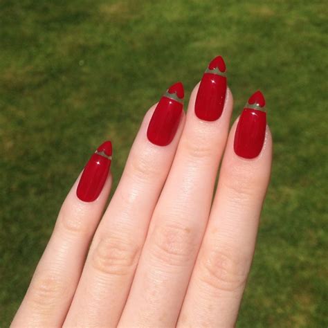 stunning pointy nail designs      gravetics