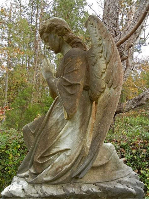 kneeling angel angels   pinterest