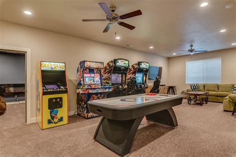 awesome arcade house  red rock vacation rentals
