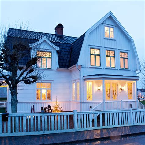 rustic scandinavian house  black  white digsdigs