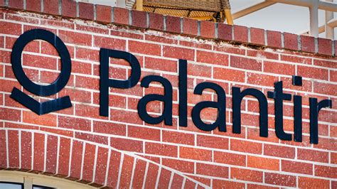 palantir scores  big data government contract thestreet
