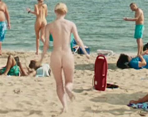 elizabeth olsen nuda ~30 anni in beach babes
