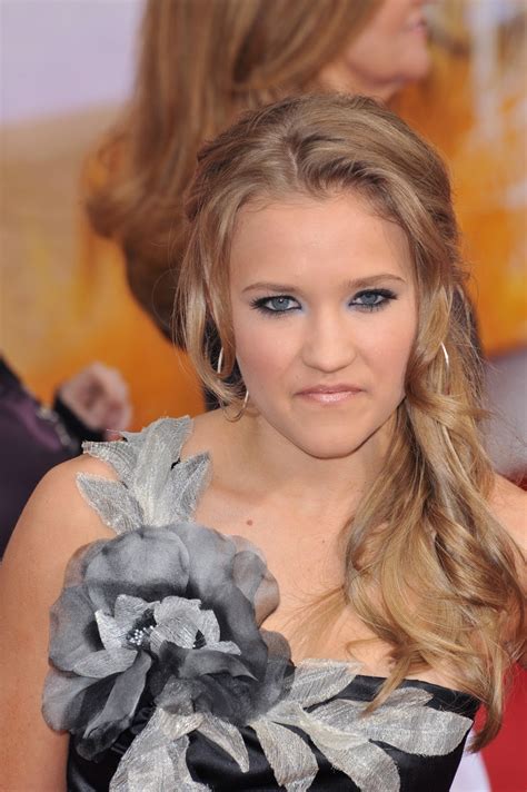 emily osment cute hq photos at the premiere of walt disney pictures hannah montana the movie