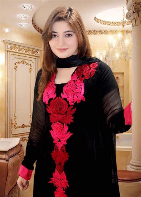 largest blog    information  pakistani actors actresses singers showbiz gul