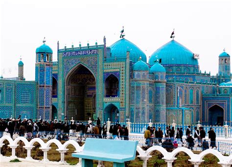 blue mosque mazar  sharif afghanistan rarchitecture