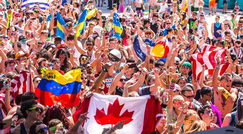 11 Species Of Hardstyle Fans Youll Find Front Row At The Mainstage