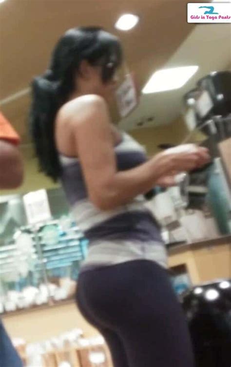 9 Creep Shots Of 1 Booty At Whole Foods Hot Girls In