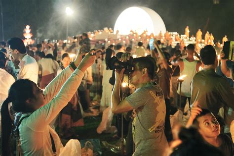 yi peng lantern festival chiang mai fzuiko mm