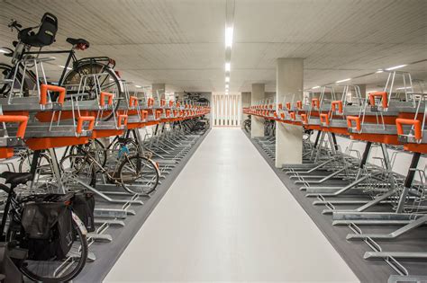 grootste fietsenstalling van nederland geopend  utrecht tweewieler