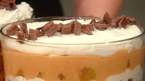 katie lee s pumpkin toffee trifle rachael ray show