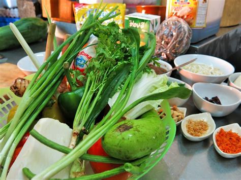 the best vegan cooking class in chiang mai thailand
