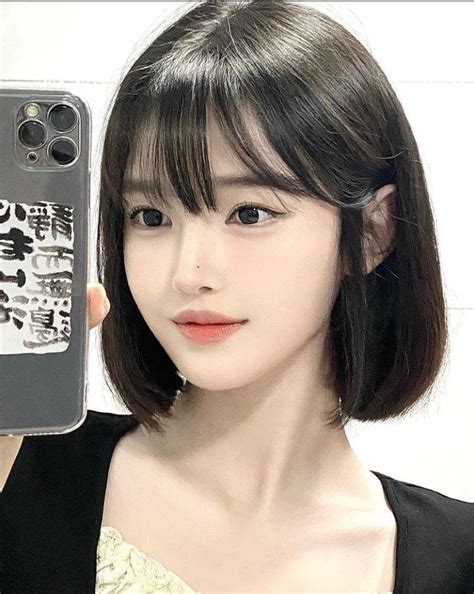 short haired girl in 2022 short hair syles hair style korea pretty