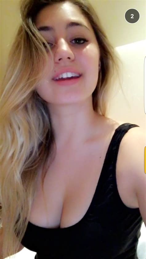 lia marie johnson cleavage 9 pics 1 sexy youtubers