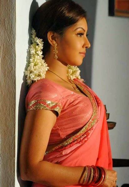 actress komal jha latest hot spicy saree photos women in saree photos