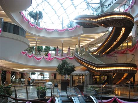 dubai shopping malls bur juman centre