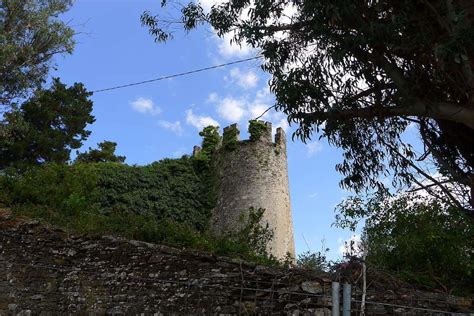 torreon de la fortaleza de sarria