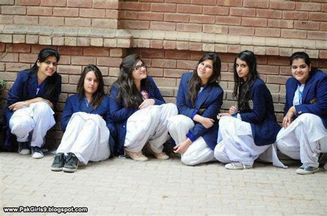 beautiful celebrity pictures pakistani college girls best collection