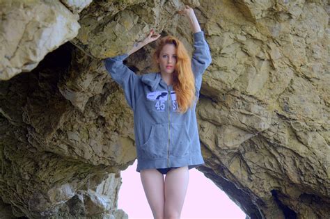 Beautiful Redhead Swimsuit Bikini Model Goddess Pretty