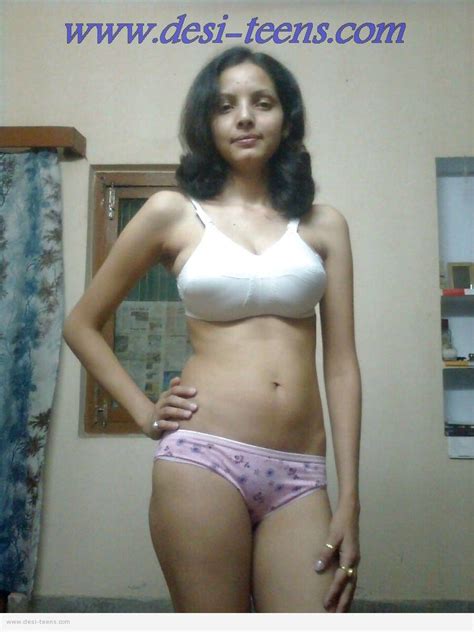 naked desi girls hot and sexy desi girl friend posing in bra and panty for her lover