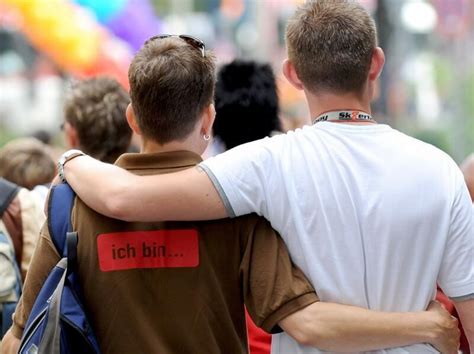 gay and gray in stuttgart wie schwule älter werden weltspiegel