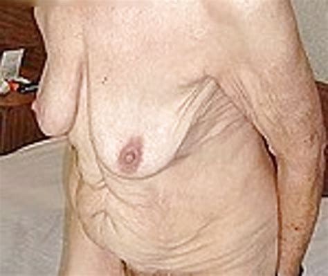 granny wrinkled saggy tits 28 imgs