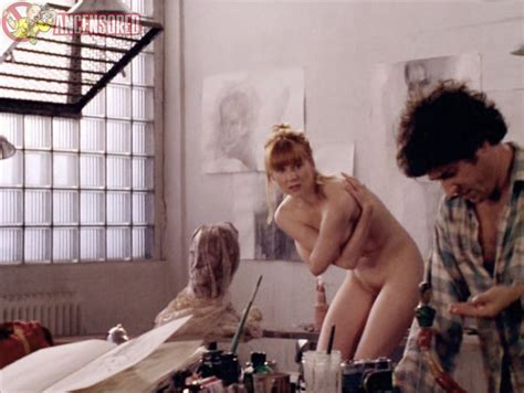 Naked Laura Linney In Maze