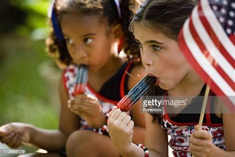 Patriotic Popsicle Photos Et Images De Collection Getty Images