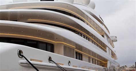 World’s Richest Yacht Owners Yacht Management South Florida