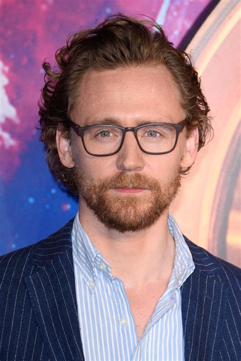 tom hiddleston beard glasses longer hair avengers