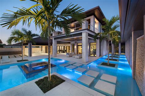 custom dream home  florida  elegant swimming pool