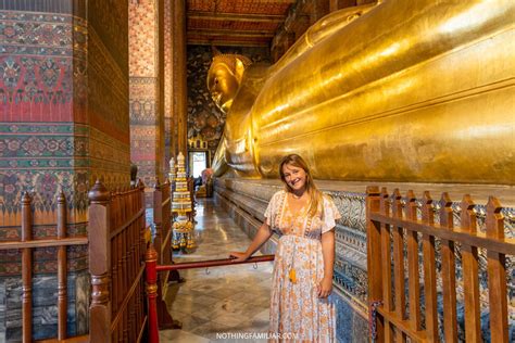 visiting  reclining buddha bangkok