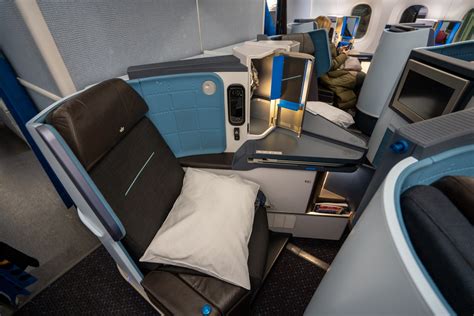 complete guide  klm business class prince  travel