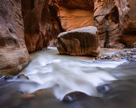 photographing  narrows  zion national park photography life