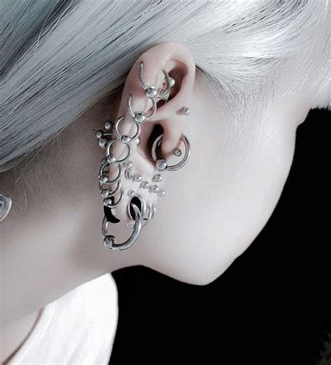 pin by ɆĐ🔪 on ᴄʟᴏᴛʜᴇs in 2020 ear jewelry cool
