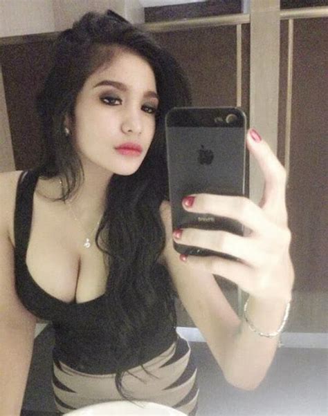 koleksi foto seksi nadia ervina a k a bibie julius 2015 unik dan aneh