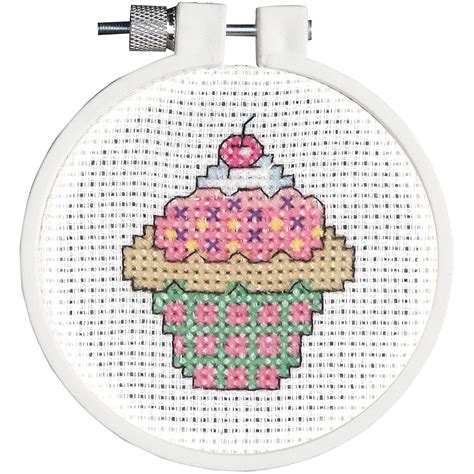 janlynnkid stitch mini counted cross stitch kit   cupcake