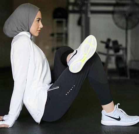 pin oleh diah anggari  hijabmodest fashion pakaian olahraga baju