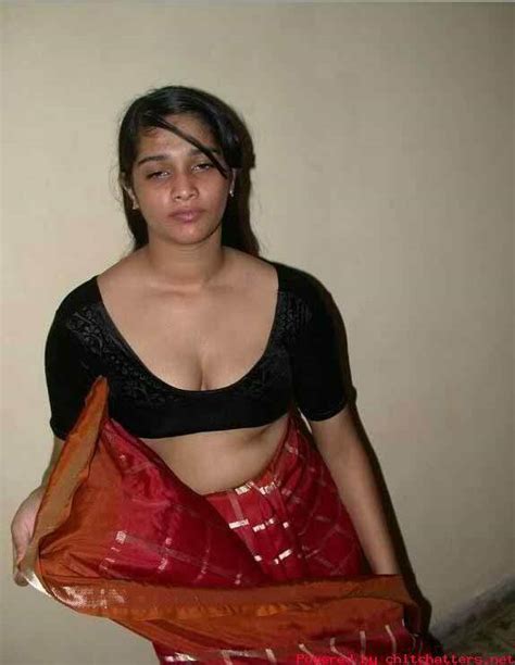 indian bhabhi very sexy and removing saree3