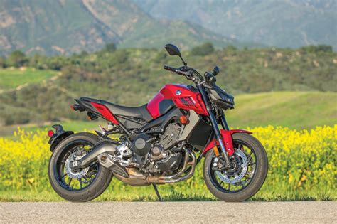 kawasaki    yamaha fz  comparison review