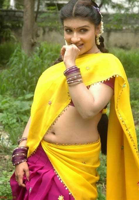 Roopa Kaur Spicy Hot Wet Pics Collection Movieezreel Blogspot