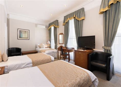 hotel rooms   beds  london  getaway lounge