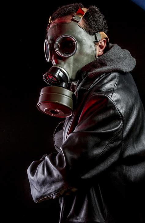 gas masks  pictures