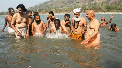 indian women nude bath