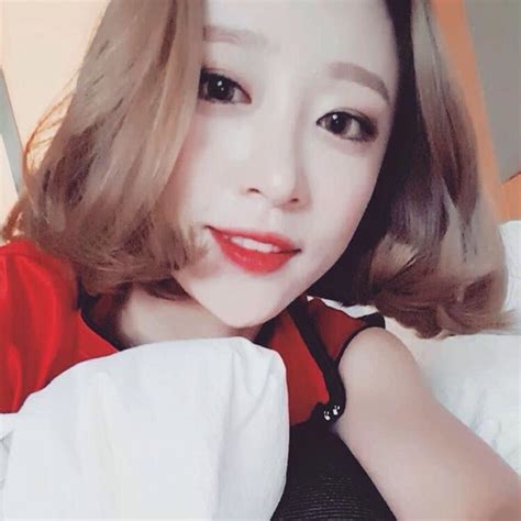 Exid Exid Hani Hani Instagram Korean Cute Sexy Girl Red