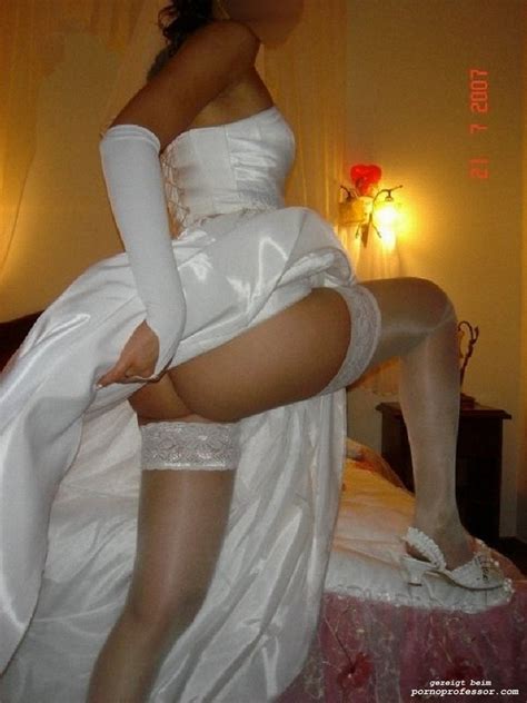 花嫁（ウエディングドレス姿）のエロ画像ってなんでこんなにエロいの？ ポッカキット